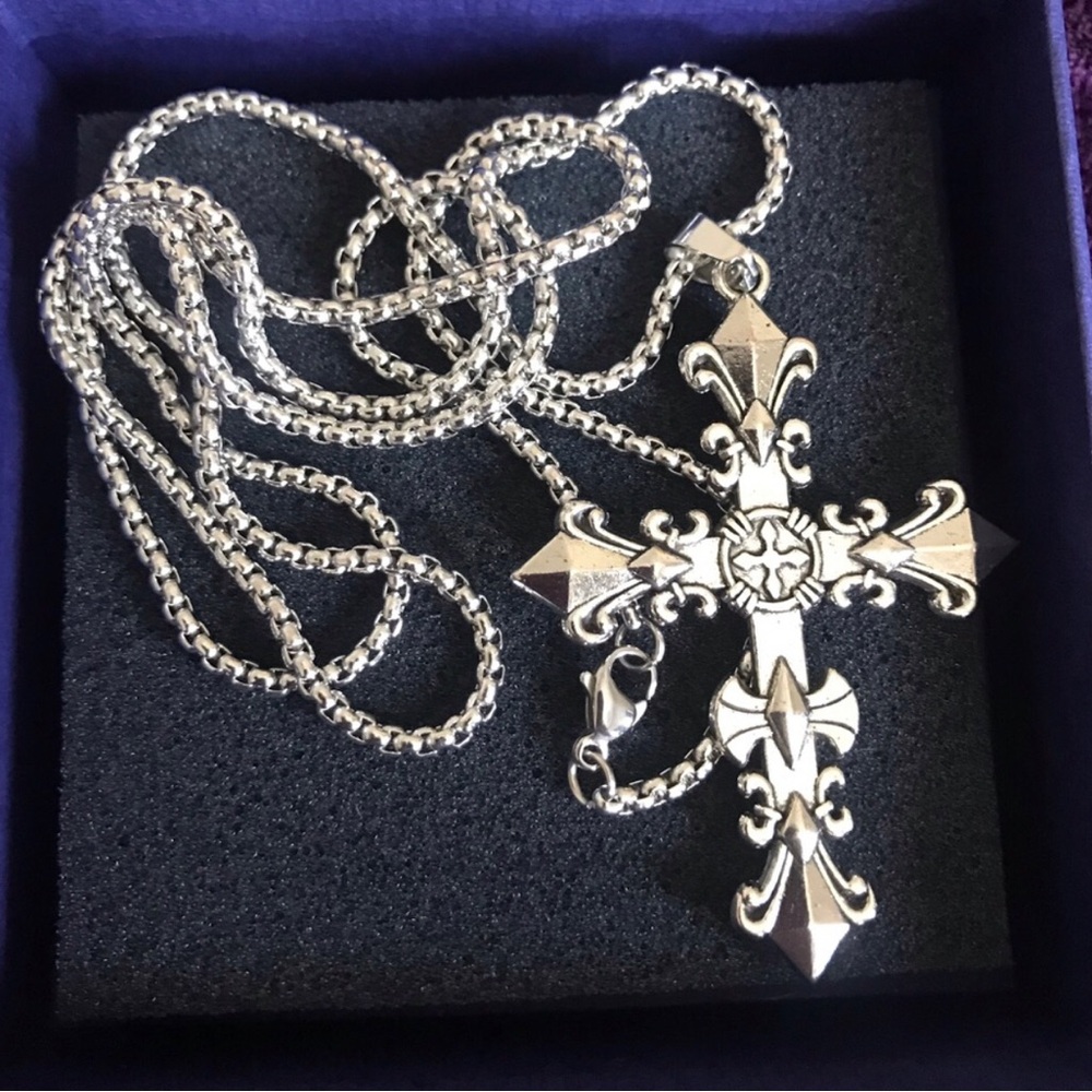 Silver Fleur-de-Lis Cross Pendant Necklace - Women's Jewelry - Picture 2 of 2